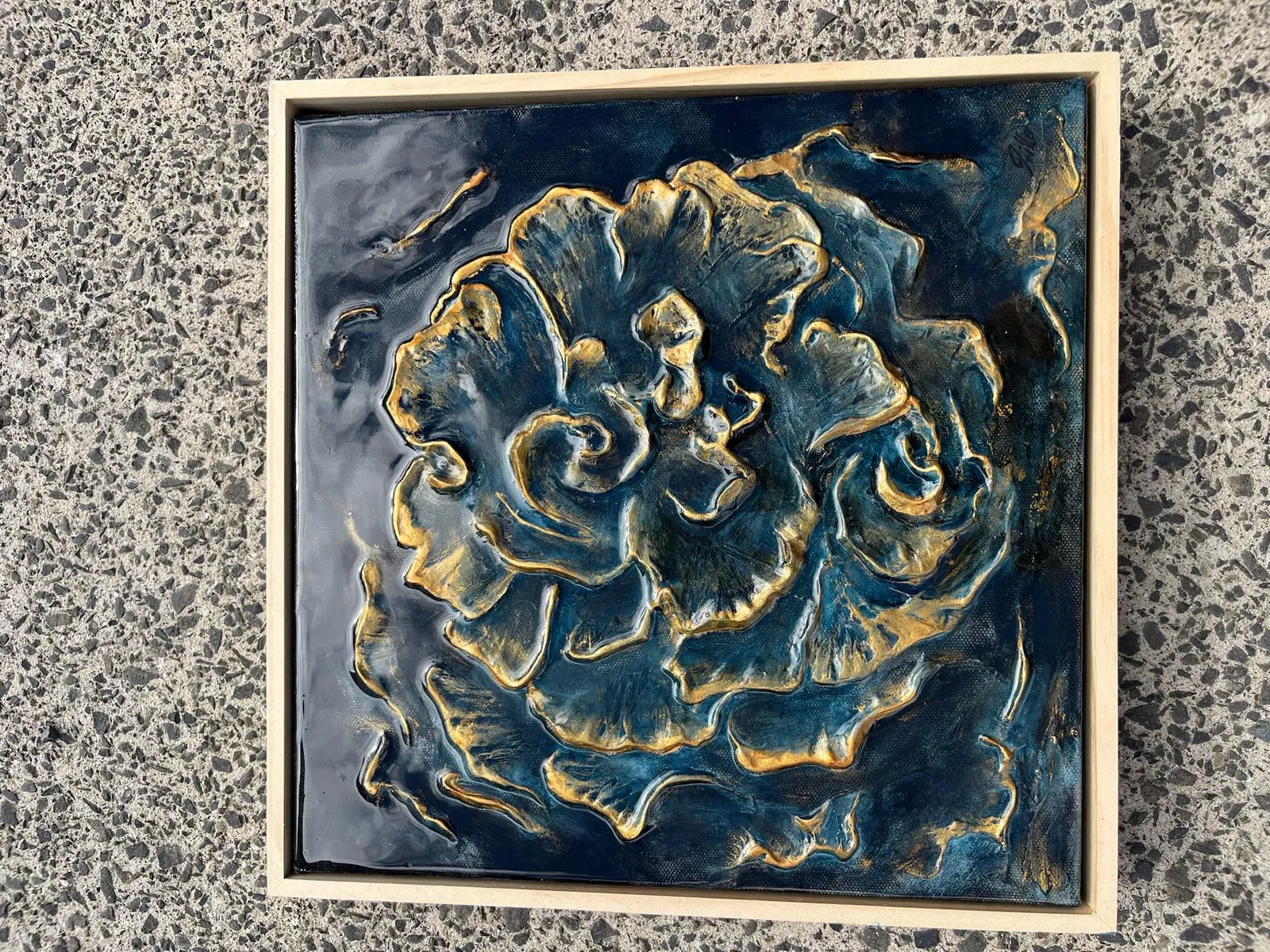 Night Bloom — photo 1