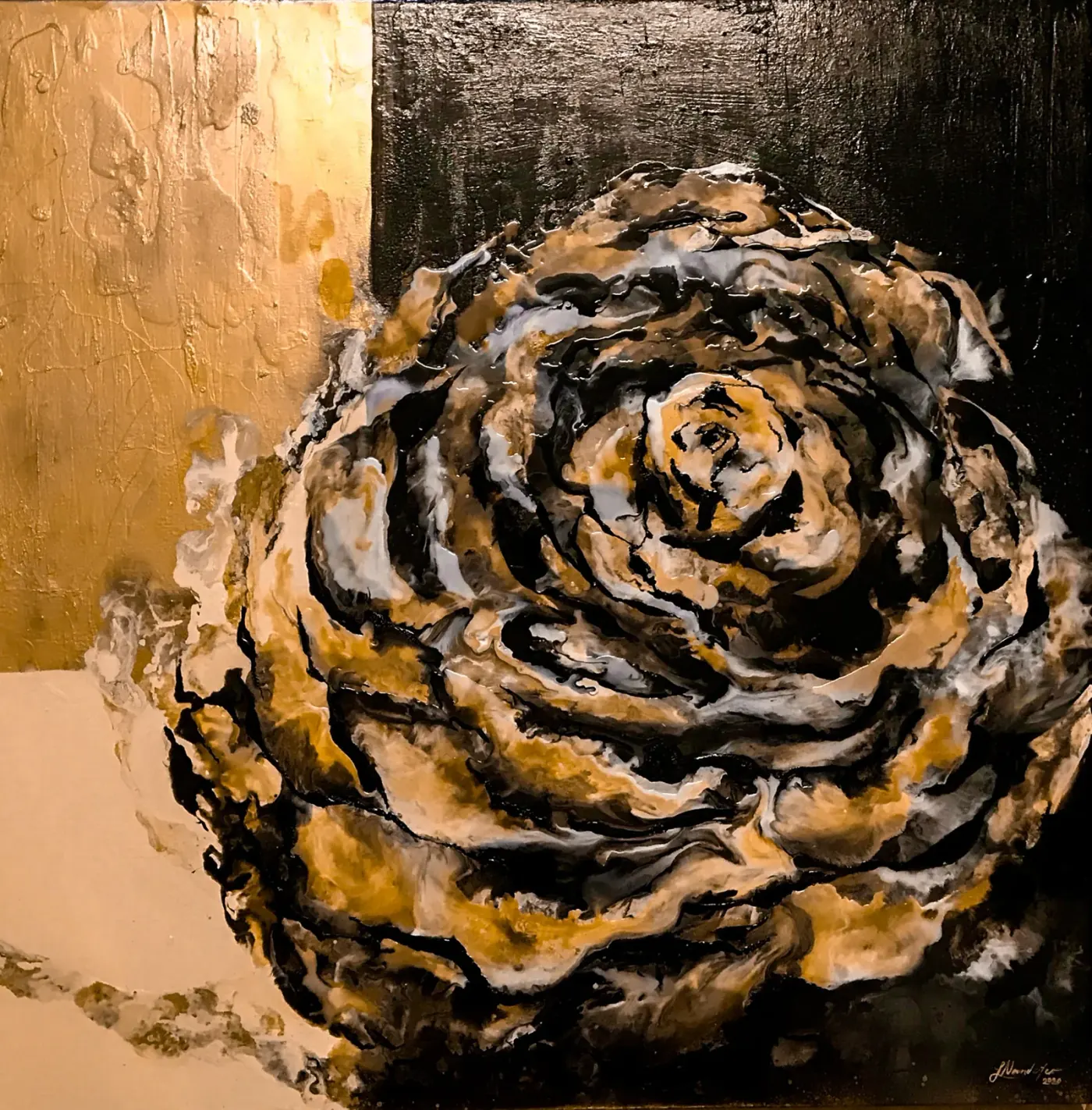 Lunar Rose — photo 2