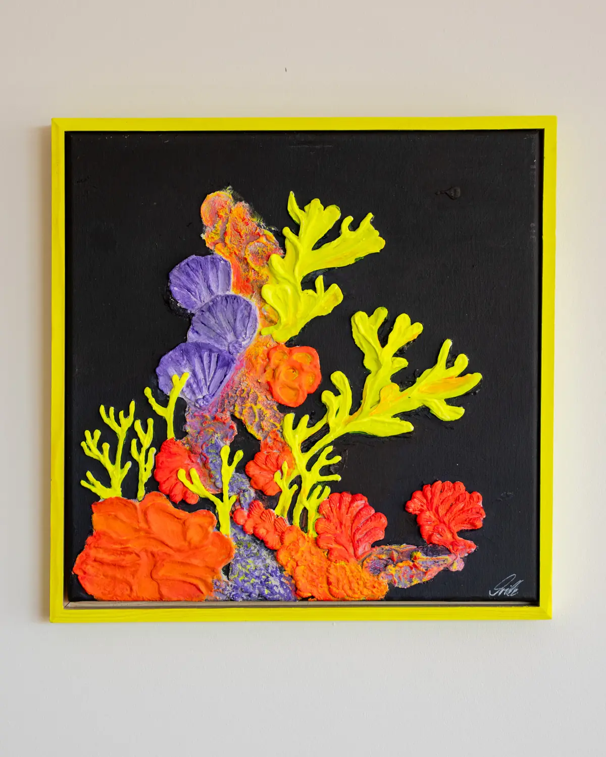 Neon II Coral — photo 1